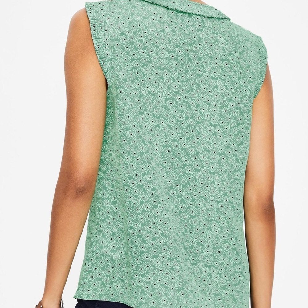 BODEN Green Sleeveless Fitted Blouse with Peter Pan Collar 💚SIZE 4 💚 - Picture 2 of 12